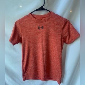 Under Armour boys Youth Medium M tee T-shirt Heat Gear Great Shape